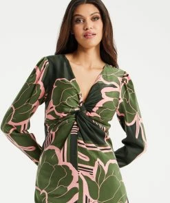 Liquorish Geometric Floral Knot Front Midi Dress in Dark Green -Liquorish Sales Store cdc1085b09a042f5abd1256b12179fb4 scaled