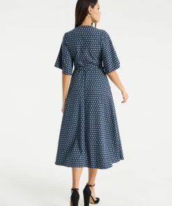 Liquorish Navy Floral Midi Wrap Dress with Kimono Sleeves - Blue/Navy -Liquorish Sales Store d0e79907658a460ea8d30e95dbad1a01 scaled