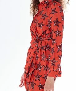 Liquorish Leopard Star Print Mini Dress with Collar and Twisted Front Detail in Orange -Liquorish Sales Store d40cb6af9a1846808f337b90e352ee3b scaled