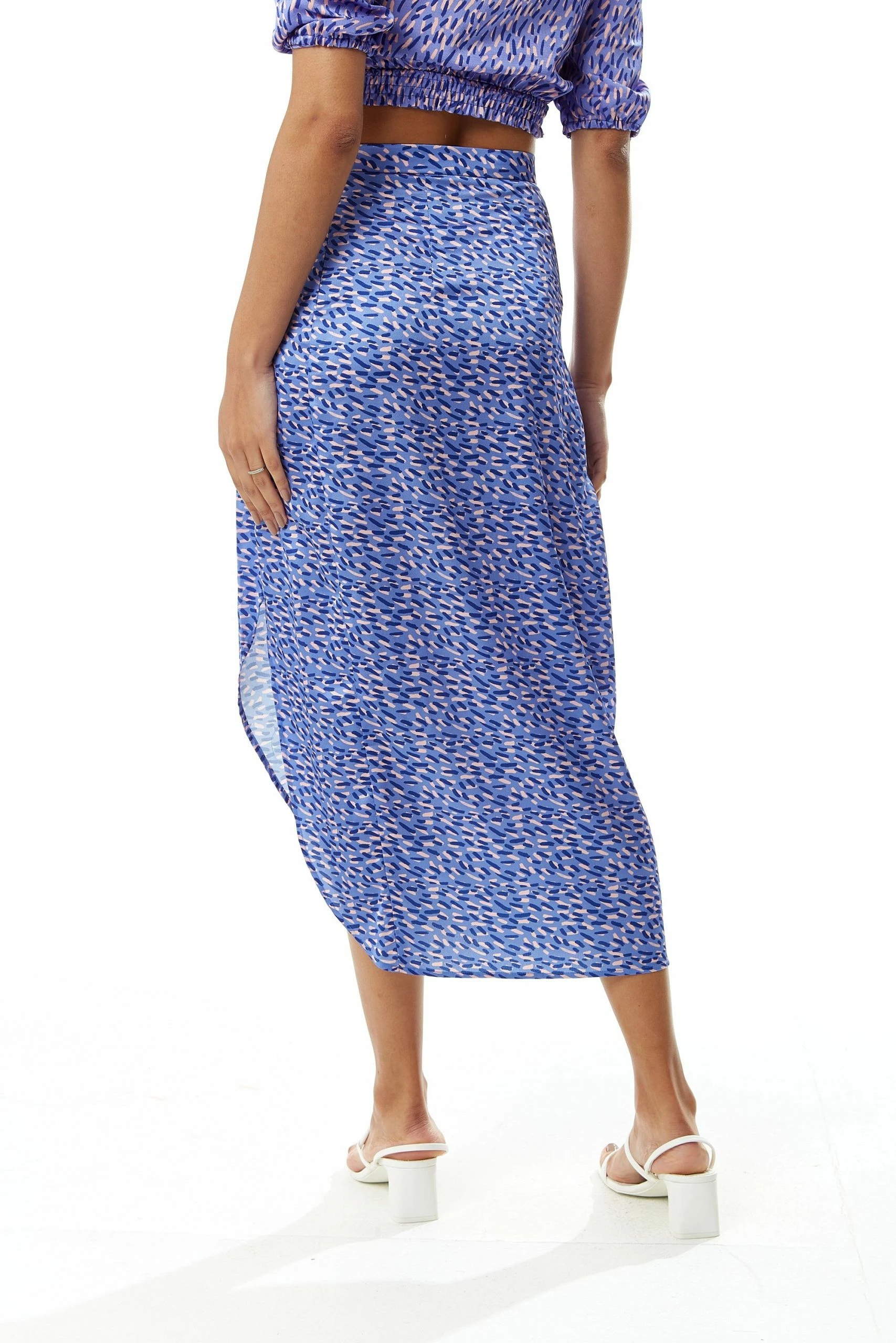 Liquorish Abstract Print Midi Skirt in Purple - Lilac 6 Liquorish Abstract Print Midi Skirt in Purple - Lilac - Image 4