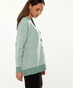 Liquorish Geometric Pattern Cardigan in Green & Off White -Liquorish Sales Store dbe2e300a27645db898abdd315b0d350