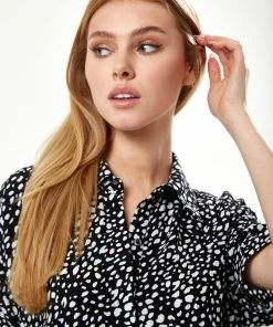 Liquorish Black and White Animal Print Mini Shirt Dress - Black/White 11 Liquorish Black and White Animal Print Mini Shirt Dress - Black/White -Liquorish Sales Store dd9d962ce5594350b30954ab5fcafe46 scaled