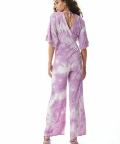 Liquorish Jumpsuit with Short Sleeves in White and Pink Tie Dye - Multicolour -Liquorish Sales Store e3c9b87aba4644508d902bea2b59e283 scaled