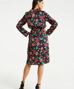 Liquorish Floral Print Shirt Dress in Multicolour & Black 12 Liquorish Floral Print Shirt Dress in Multicolour & Black -Liquorish Sales Store e7c380d8ba674e80b2655c5cb81a3701 scaled