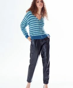 Liquorish textured striped cardigan in blue, turquoise & white tones -Liquorish Sales Store e8ea62f30de84e0f9e3259de99cb1437 scaled