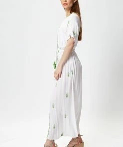 Liquorish White Maxi Beach Dress with Green Pineapple Embroidery -Liquorish Sales Store ea61bc75e42c4d389fc48fb5f3cb2a45 scaled