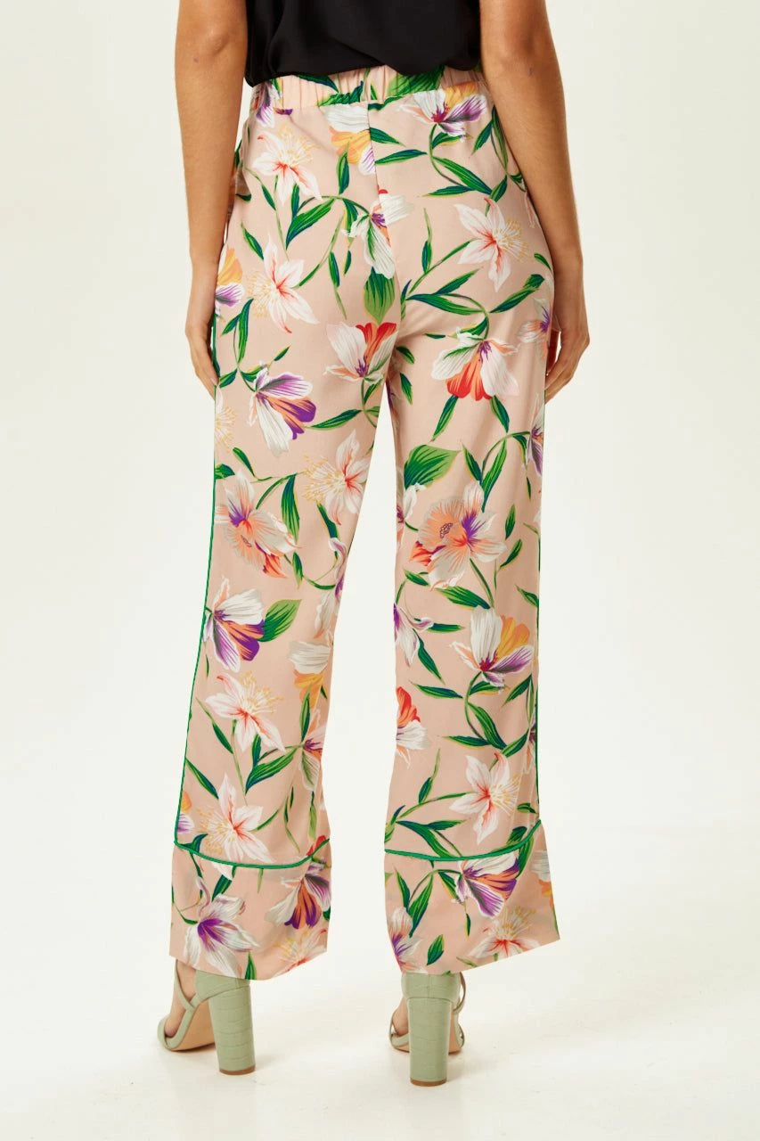Liquorish Trousers in Floral Print with Green Piping - Multicolour 6 Liquorish Trousers in Floral Print with Green Piping - Multicolour - Image 4