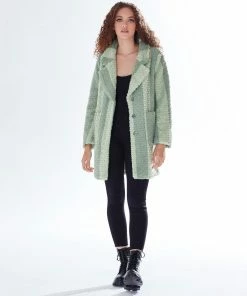 Liquorish textured stripe print teddy coat in green 7 Liquorish textured stripe print teddy coat in green -Liquorish Sales Store ebe2dbe87b114754bd7eef1ea24d3194 scaled