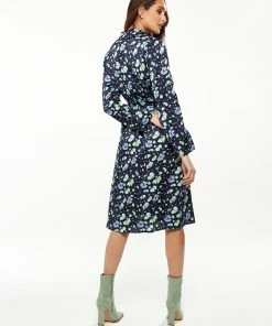 Liquorish Floral Print Shirt Dress in Multicolour & Navy 10 Liquorish Floral Print Shirt Dress in Multicolour & Navy -Liquorish Sales Store f0a82ffd389743ccb1340c4d31681ddb