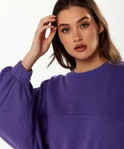Liquorish Cropped Sweatshirt in Purple -Liquorish Sales Store f517c59e32374100a3e066b87b4775a2