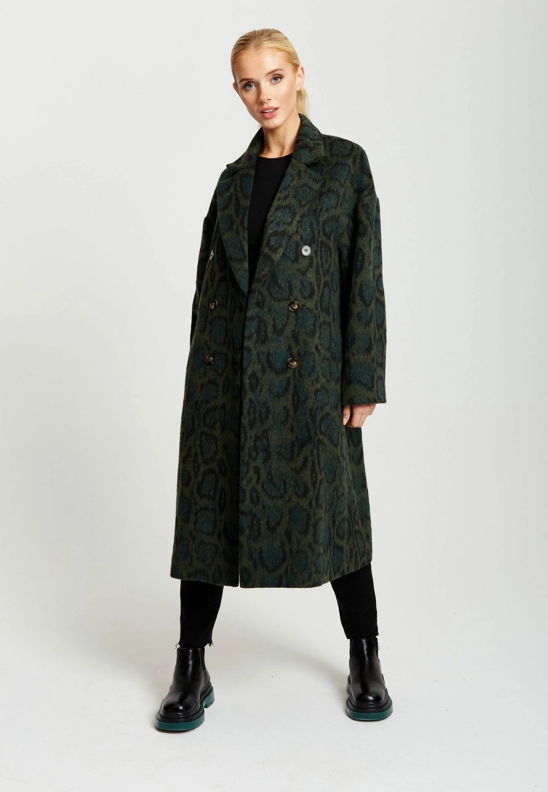 Liquorish Leopard Print Longline Coat in Khaki 3 Liquorish Leopard Print Longline Coat in Khaki
