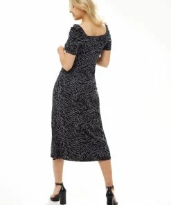 Liquorish Fitted Midi Dress in Black and Grey Zebra Print -Liquorish Sales Store fa4b216a73934bc1a805e4f1ff4573a1 scaled