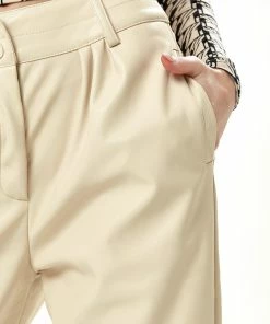Liquorish Tapered Leather Look Trousers with Pleated Detail in Cream 11 Liquorish Tapered Leather Look Trousers with Pleated Detail in Cream -Liquorish Sales Store fe380e26dcef43f08e3ed065386868c2 scaled